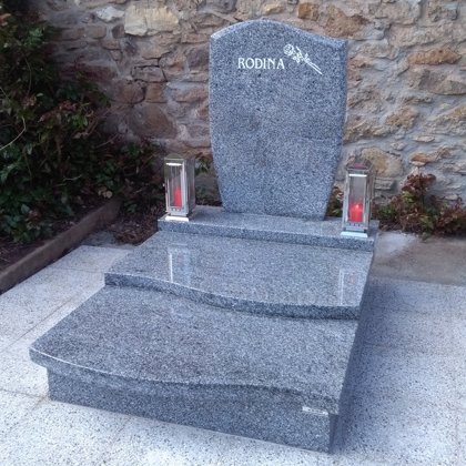 Vzor č. 8 - Urnový pomník Vahlovice, desky s přesahem, tvarované