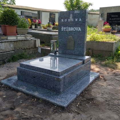 Vzor č. 33 - Urnový pomník Vahlovice 70x100