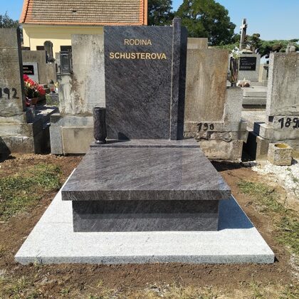 Vzor č. 62 - Pomník Orion 70x100, krycí deska s přesahem