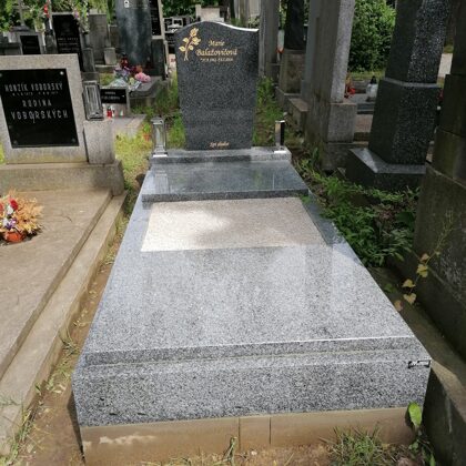 Vzor č. 56 Vahlovice - Impala částečně zakrytý jednohrob