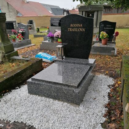 Vzor č. 67 - Pomník 70 x 100 Tiská žula, tělo Impala