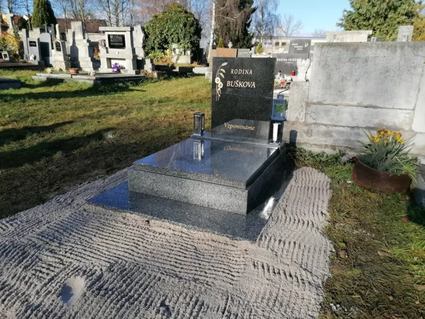 Vzor č.57 - Urnový pomník 100x130 Vahlovice + Impala