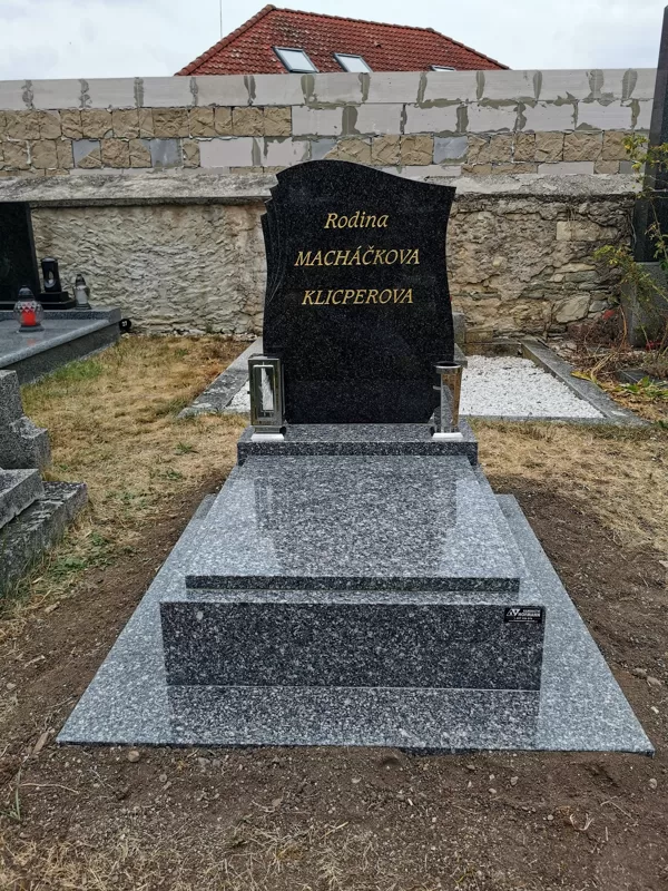 Vzor č. 92 - Urnový pomník Tiská s chodníčky