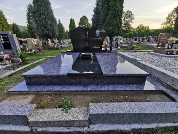 Vzor č. 97 - pomník Orion na míru dle požadavků zákazníka