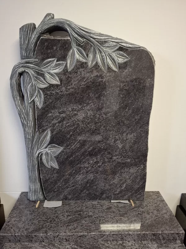 Urnový pomník 70x100cm žula Orion, plastika strom